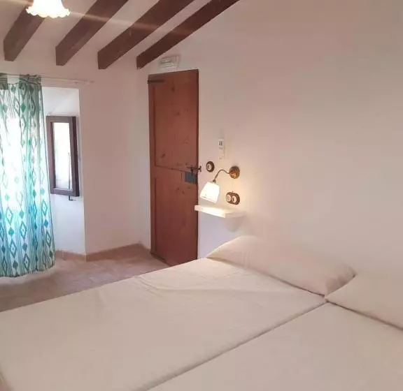 Hotel Can Pera Accommodation   Ti