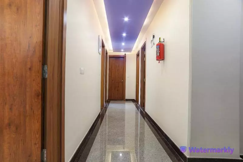 Hotelli Dhakad Gold
