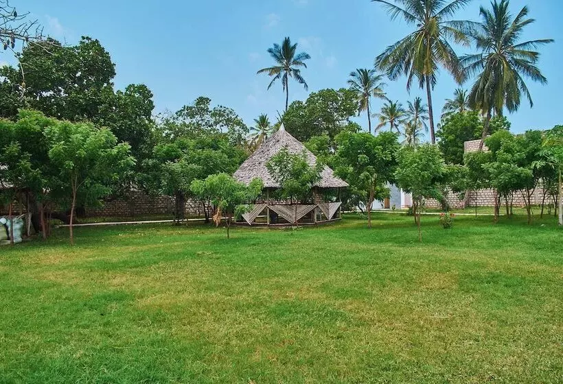 هتل Hillside Swimming Pool And Gardens