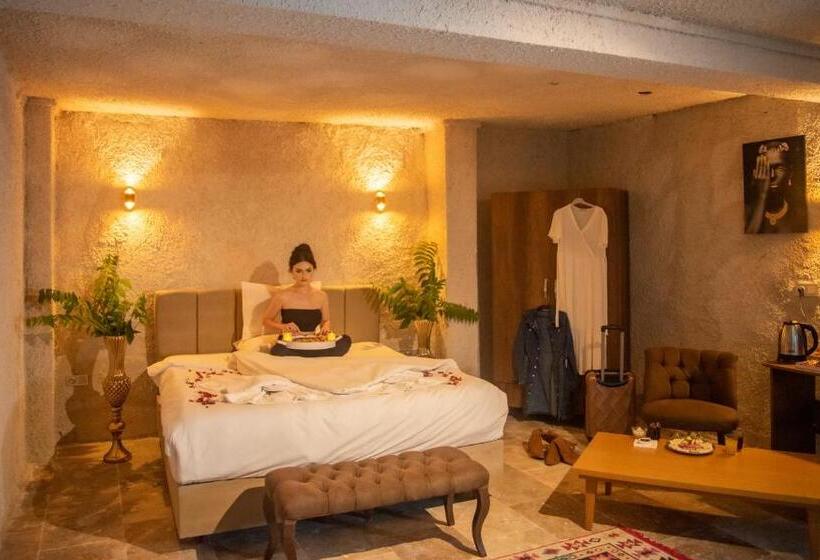 בית מלון כפרי Hydros Cave Suit