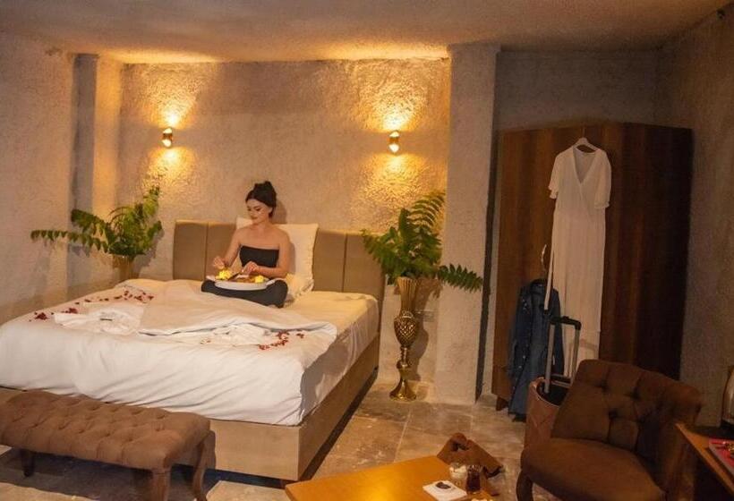 בית מלון כפרי Hydros Cave Suit