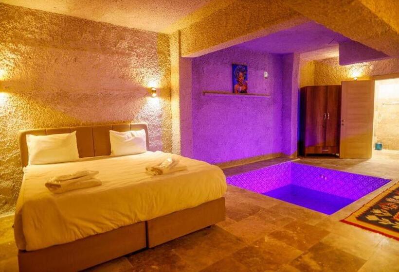 בית מלון כפרי Hydros Cave Suit