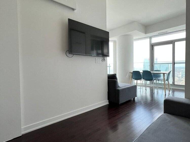 فندق Ihost Suites Downtown Toronto