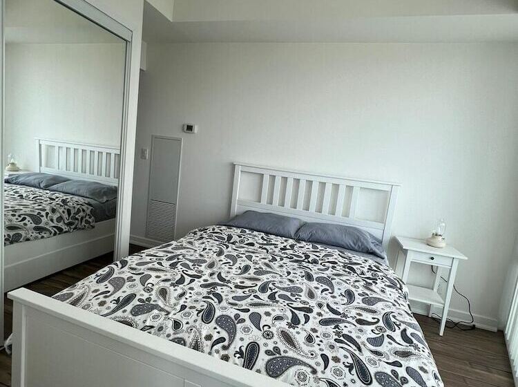 فندق Ihost Suites Downtown Toronto