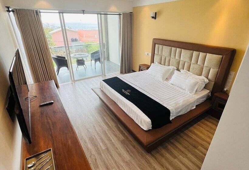 فندق Mazarine Surf Suites