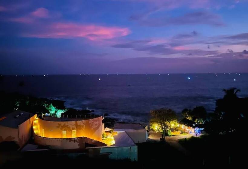 فندق Mazarine Surf Suites