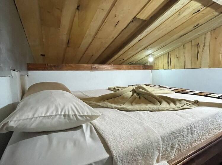 فندق Poas Volcano Rooms