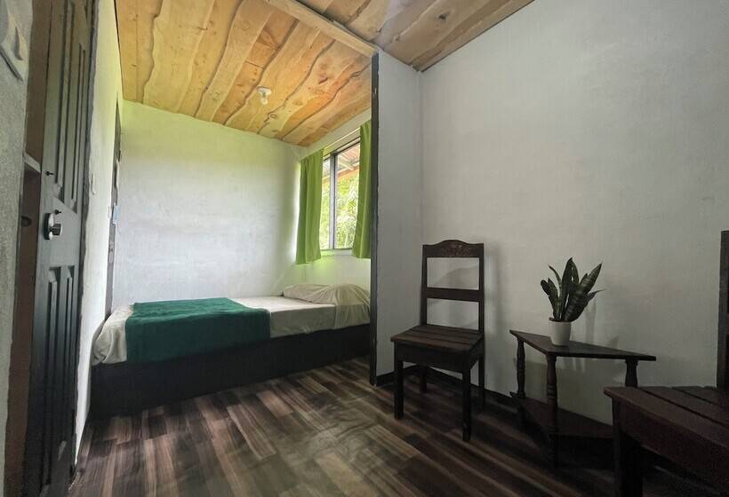 فندق Poas Volcano Rooms