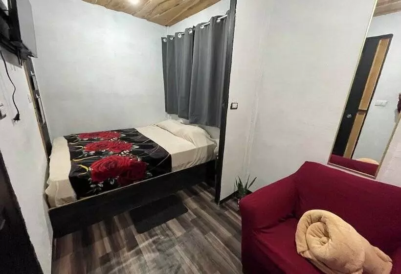 Hotelli Poas Volcano Rooms