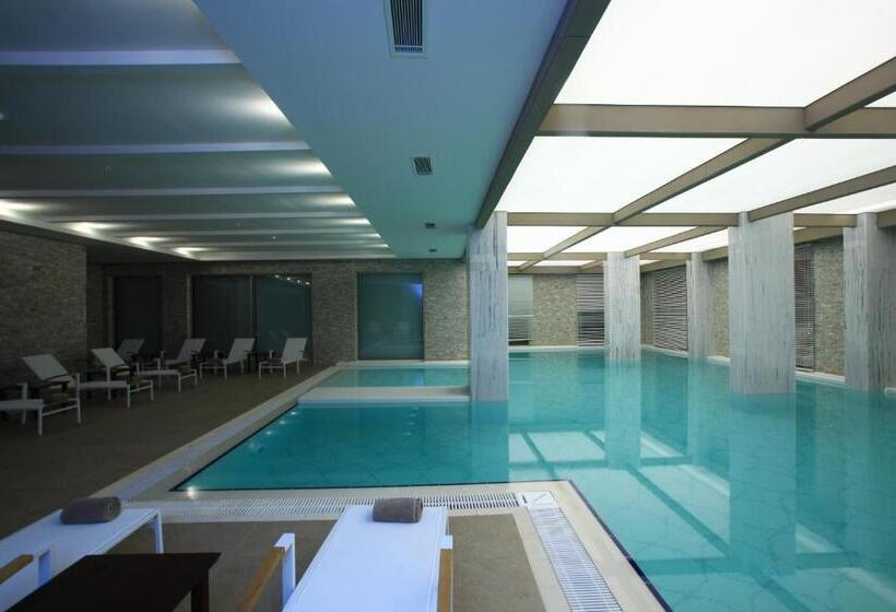 Отель Sundance Suites