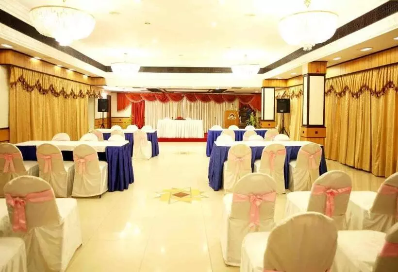 ホテル The Surya, Cochin