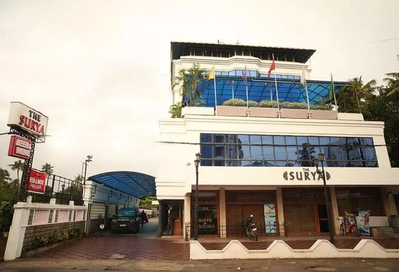 ホテル The Surya, Cochin