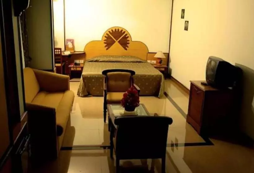 ホテル The Surya, Cochin