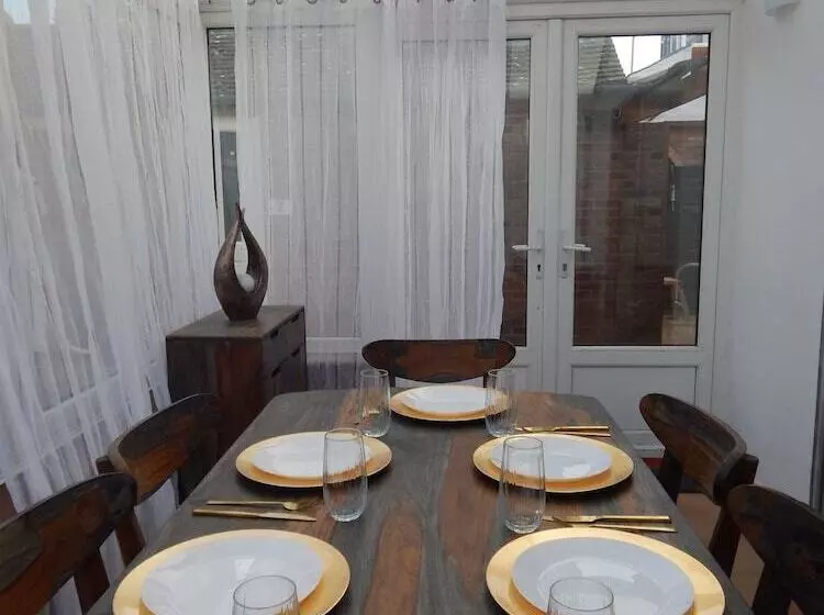 Majatalo Brookfield En-suite Rooms