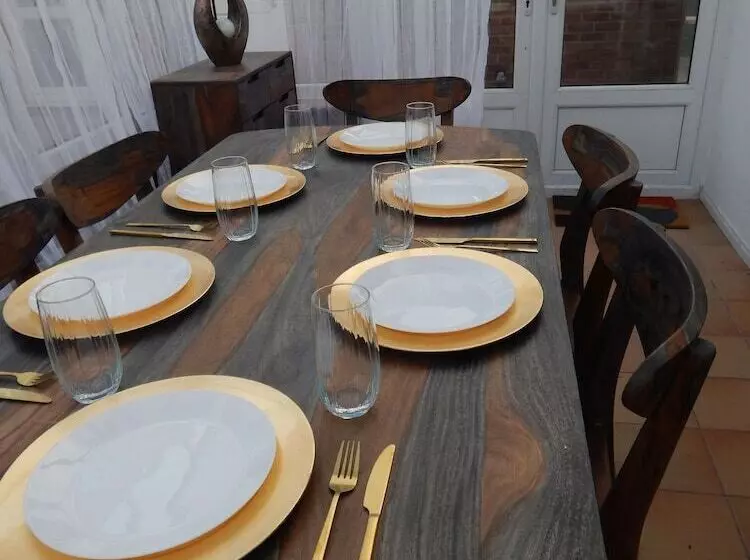 Majatalo Brookfield En-suite Rooms