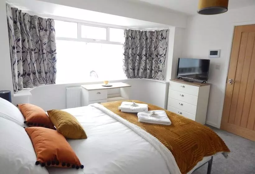 Majatalo Brookfield En-suite Rooms