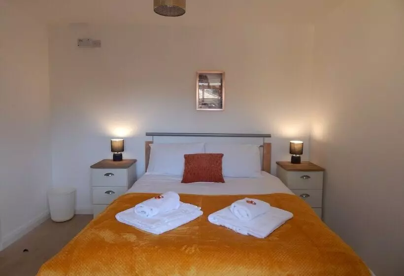 Majatalo Brookfield En-suite Rooms