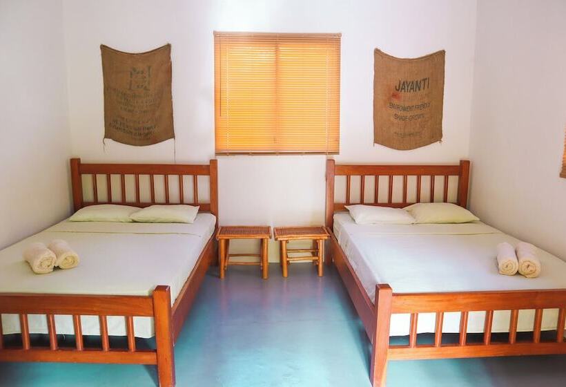 פנסיון El Ranchito Surfcamp