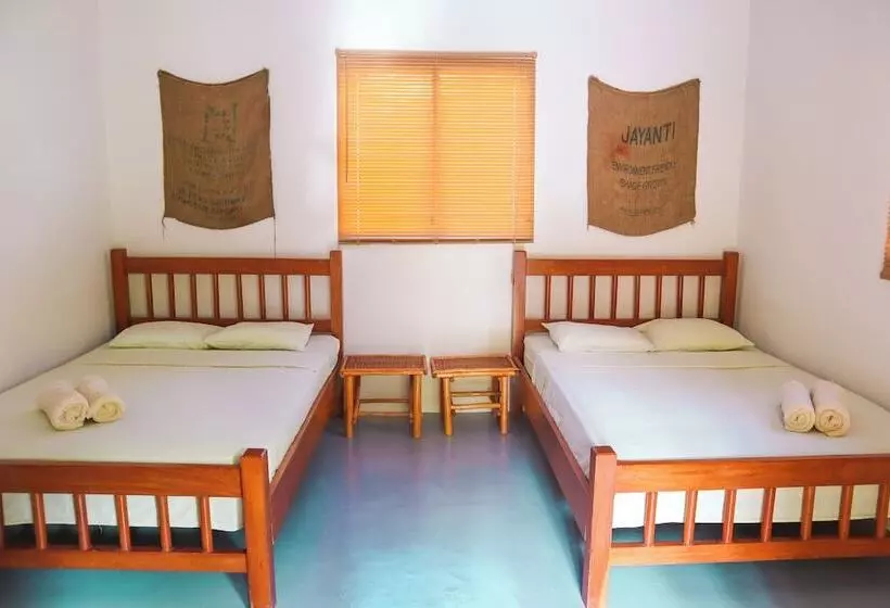 ペンション El Ranchito Surfcamp