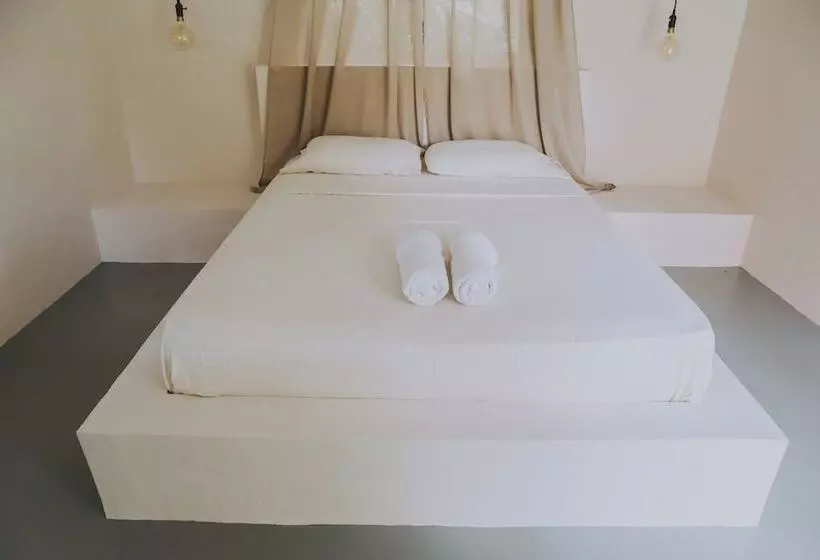 ペンション El Ranchito Surfcamp