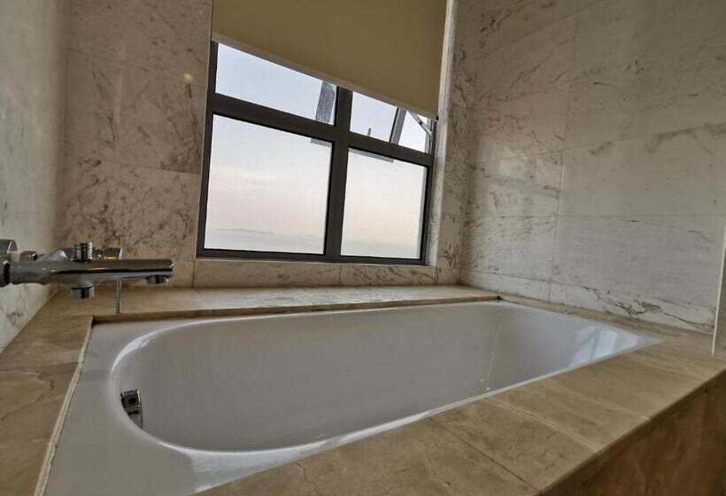 Thermospace Silverscape A 19 01 Melaka City