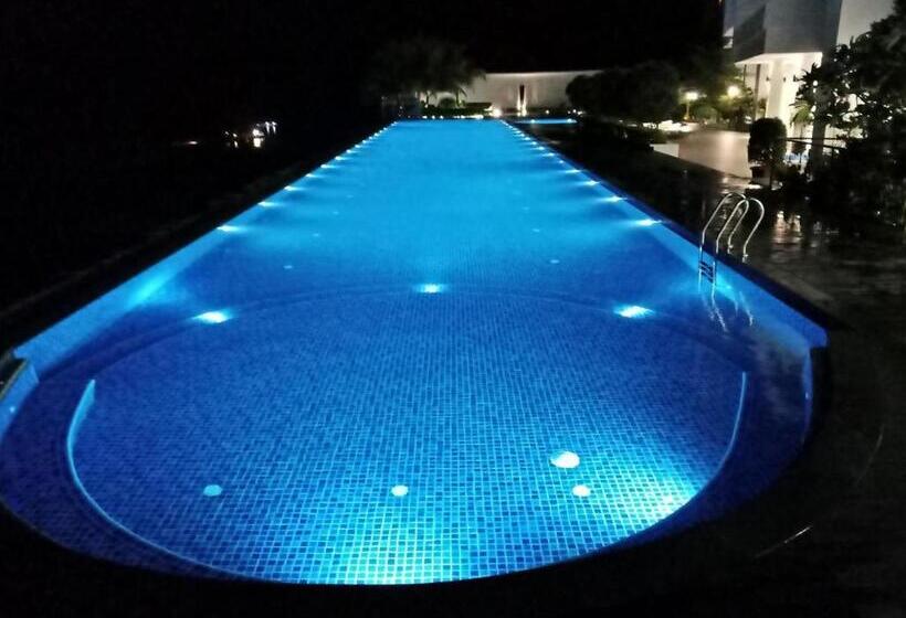 Thermospace Silverscape A 19 01 Melaka City