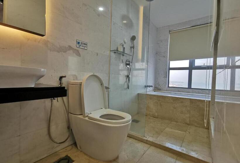 Thermospace Silverscape A 19 01 Melaka City