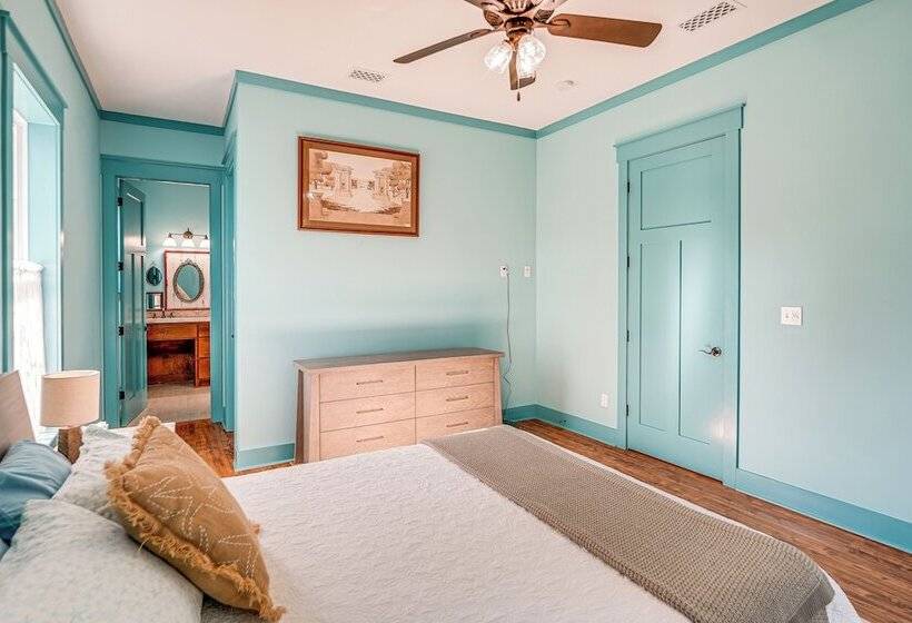 Beachfront St Teresa Home W/ Gulf Coast Views!