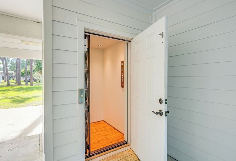 Beachfront St Teresa Home W/ Gulf Coast Views!