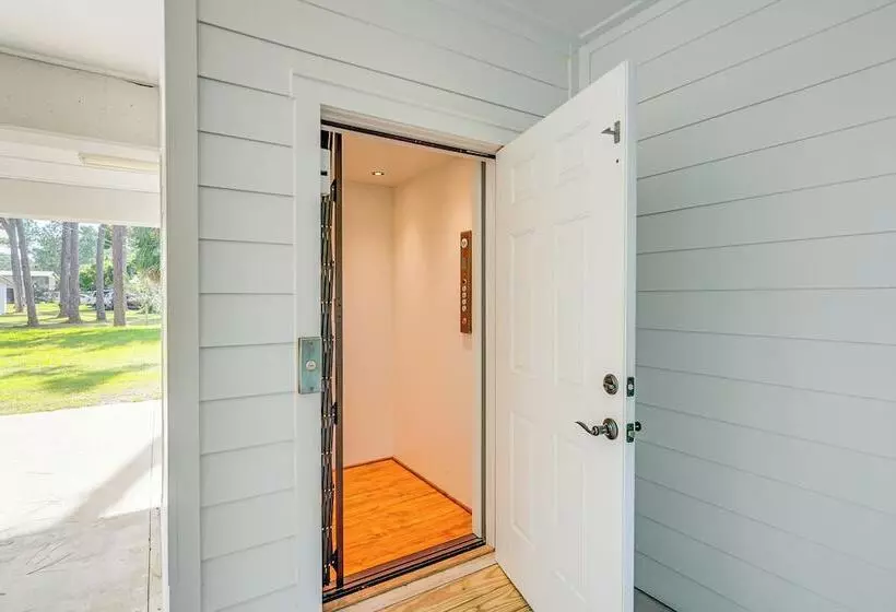 Beachfront St Teresa Home W/ Gulf Coast Views!