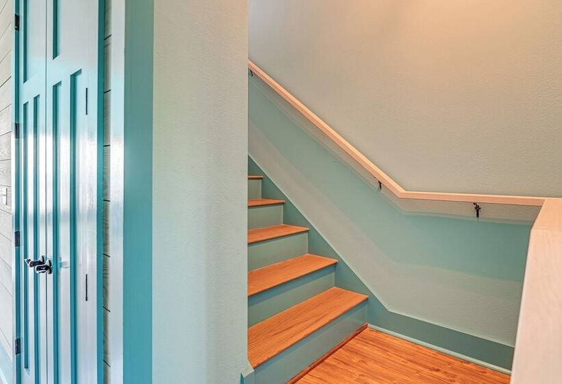 Beachfront St Teresa Home W/ Gulf Coast Views!