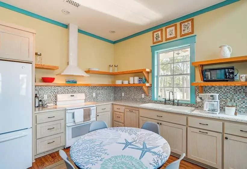 Beachfront St Teresa Home W/ Gulf Coast Views!