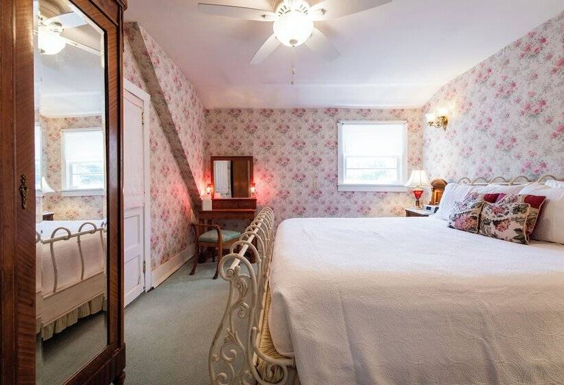 Central Park Bed & Breakfast