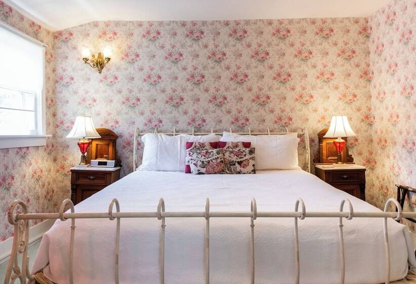 Central Park Bed & Breakfast