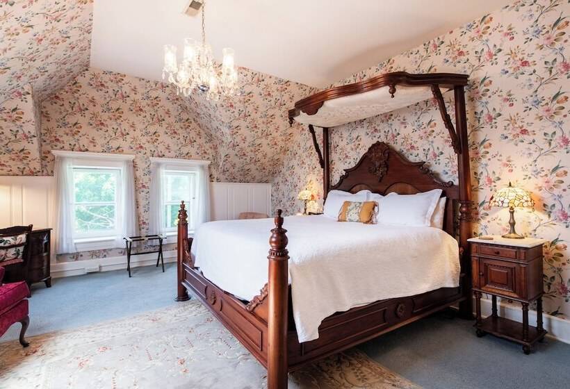 Central Park Bed & Breakfast