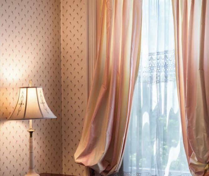 Central Park Bed & Breakfast