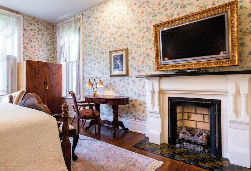 Central Park Bed & Breakfast