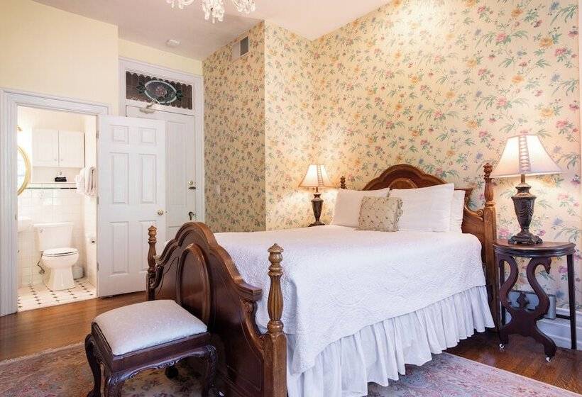 Central Park Bed & Breakfast
