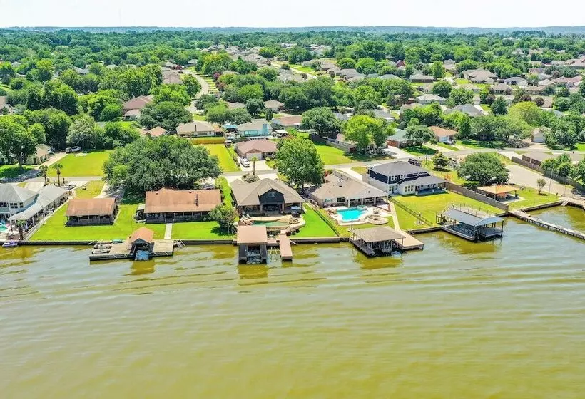 Conroe Lake House: Luxe Pool, Private Dock & Games