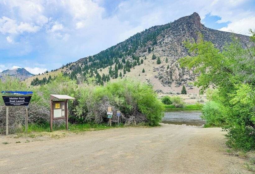 Cozy Melrose Cabin W/ Fire Pit: Walk To River!