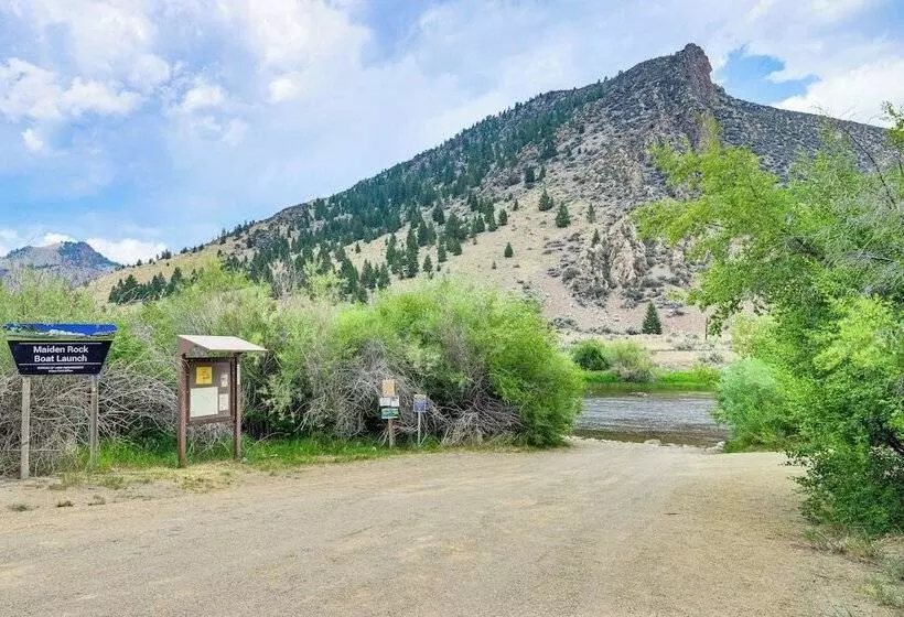 Cozy Melrose Cabin W/ Fire Pit: Walk To River!