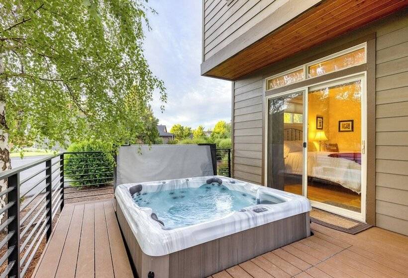 Forest Ridge Loop By Avantstay Hot Tub + Private Community Amenities