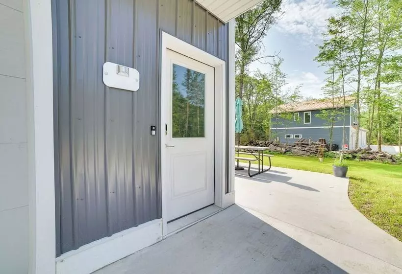 Higgins Lake Barndominium W/ Boat Parking!