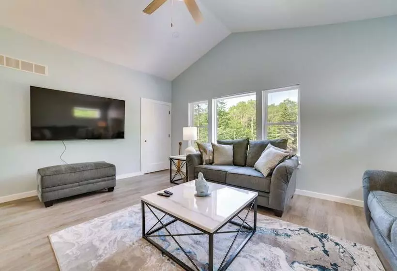 Higgins Lake Barndominium W/ Boat Parking!