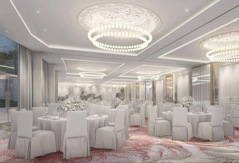 هتل Dolce By Wyndham Versailles Domaine Du Montcel