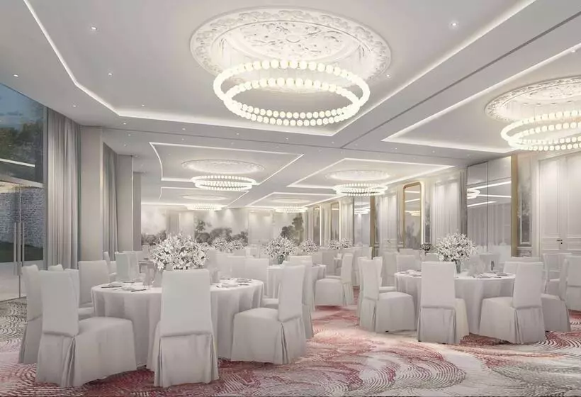 Hotelli Dolce By Wyndham Versailles Domaine Du Montcel