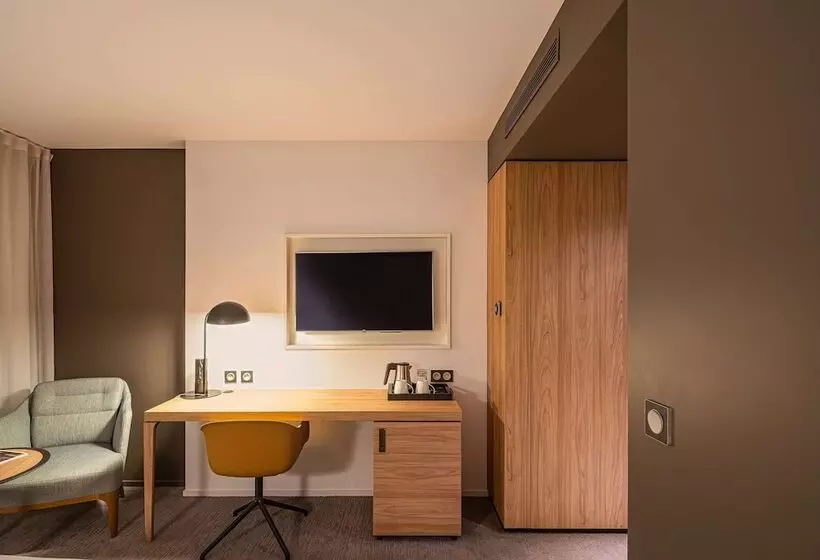 Hotelli Dolce By Wyndham Versailles Domaine Du Montcel