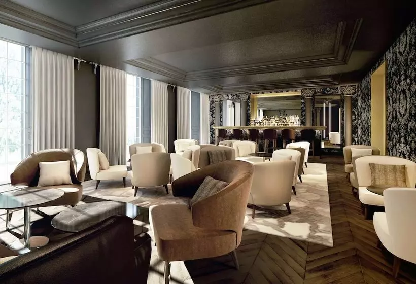 Hotelli Dolce By Wyndham Versailles Domaine Du Montcel