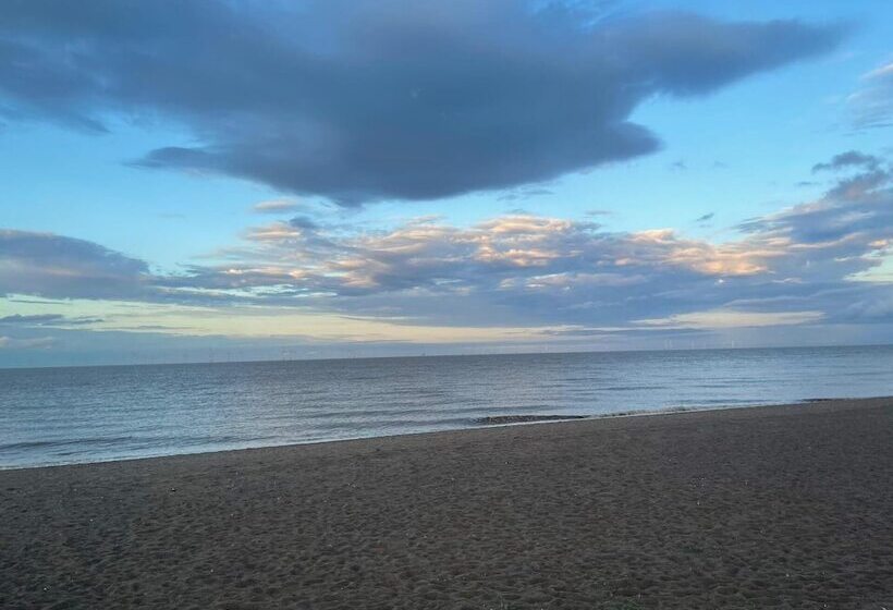 Hotell Ml Accessible Caravan In Ingoldmells Skegness