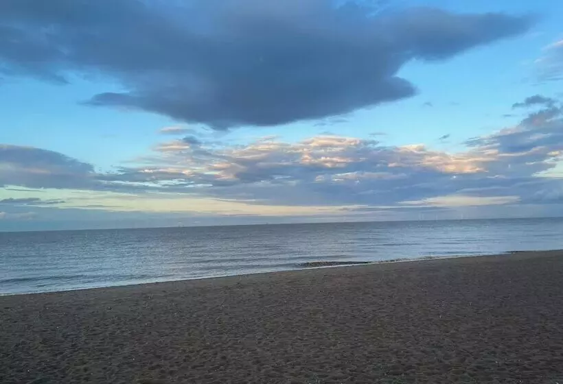 Hotelli Ml Accessible Caravan In Ingoldmells Skegness